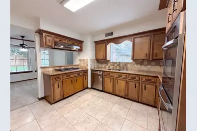 5615 Spanish Oak Drive, Houston, TX 77066 - Photo 11