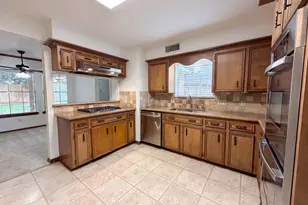 5615 Spanish Oak Dr, Houston, TX 77066 - Photo 11