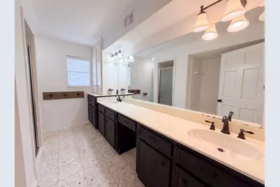 5615 Spanish Oak Drive, Houston, TX 77066 - Photo 15
