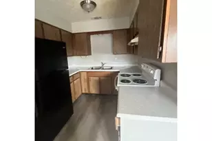 1415 W Norris St, El Campo, TX 77437 - Photo 5