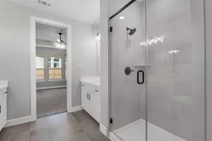 7802 Clover Gully Ln, Katy, TX 77493 - Photo 11