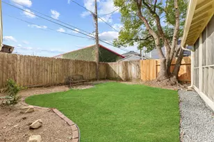 718 Ralfallen St, Houston, TX 77008 - Photo 17
