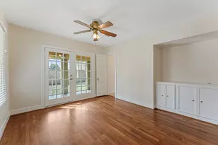 718 Ralfallen St, Houston, TX 77008 - Photo 9