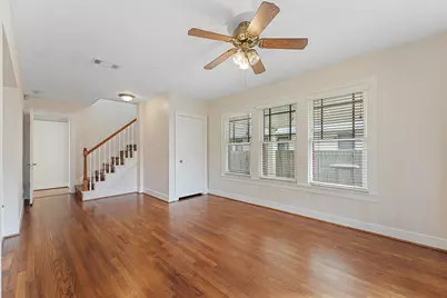 718 Ralfallen Street, Houston, TX 77008 - Photo 7