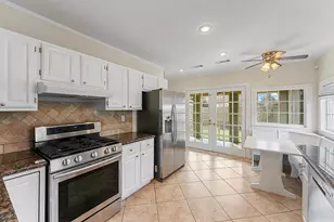 718 Ralfallen St, Houston, TX 77008 - Photo 5