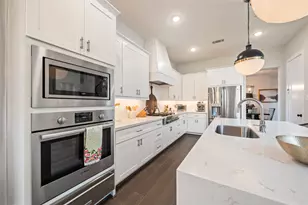 7957 Cedel Dr, Houston, TX 77055 - Photo 11