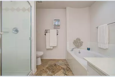 10814 Millridge Pines Court, Houston, TX 77070 - Photo 35