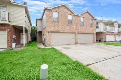 11911 Chetman Drive #B, Houston, TX 77065 - Photo 3