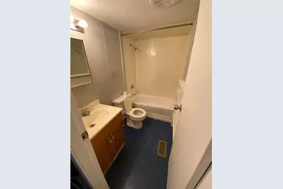 109 Birchwood Drive, Willis, TX 77378 - Photo 5