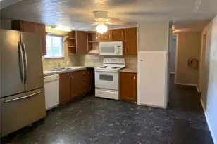 109 Birchwood Dr, Willis, TX 77378 - Photo 9