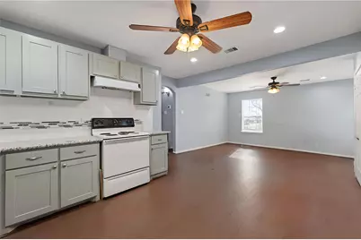 5209 Plum Drive, Houston, TX 77087 - Photo 11