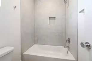 7607 Victory Reserve St, Houston, TX 77088 - Photo 41