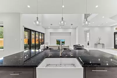 14002 Woodthorpe Lane, Houston, TX 77079 - Photo 7