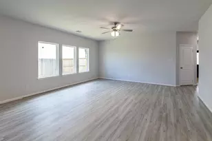 1731 Warm Breeze Dr, Angleton, TX 77515 - Photo 3