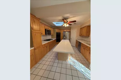 4027 W Summit Valley Drive, Houston, TX 77082 - Photo 9