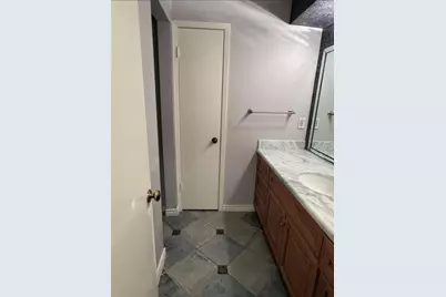 4027 W Summit Valley Drive, Houston, TX 77082 - Photo 13