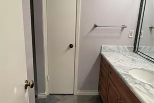 4027 W Summit Valley Dr, Houston, TX 77082 - Photo 13