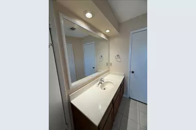 4027 W Summit Valley Drive, Houston, TX 77082 - Photo 21