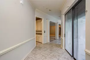 9712 Longmont Dr, Houston, TX 77063 - Photo 9