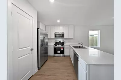 1715 Windrose Bend, Angleton, TX 77515 - Photo 7