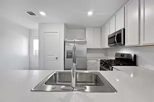 1715 Windrose Bnd, Angleton, TX 77515 - Photo 9