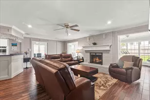 615 Abbotswood Ct, Katy, TX 77450 - Photo 19