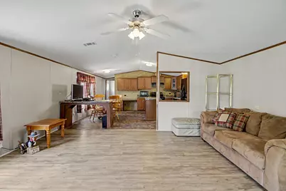 108 Moss Oak Circle, Somerville, TX 77879 - Photo 11