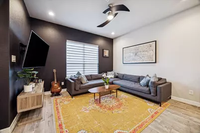 11010 Crescent Light Way, Houston, TX 77043 - Photo 5