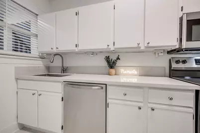 601 Bomar Street #3, Houston, TX 77006 - Photo 15