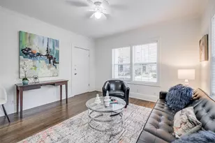 601 Bomar St, Houston, TX 77006 - Photo 9