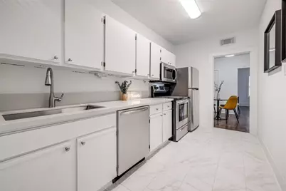 601 Bomar Street #3, Houston, TX 77006 - Photo 17
