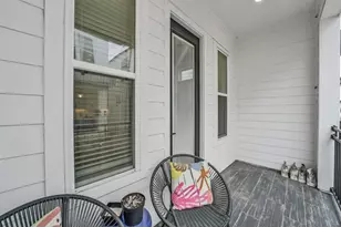 718 W Donovan St, Houston, TX 77091 - Photo 19