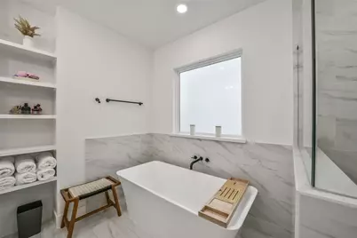 718 W Donovan Street #A, Houston, TX 77091 - Photo 27