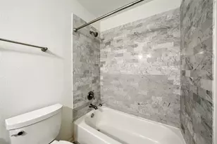 171 Litchfield Ln, Houston, TX 77024 - Photo 43