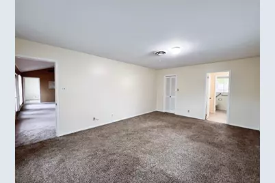 401 Rolling Hills Drive, Conroe, TX 77304 - Photo 9