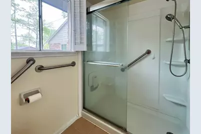 401 Rolling Hills Drive, Conroe, TX 77304 - Photo 11