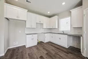 6913 Carver, Texas City, TX 77591 - Photo 9