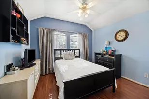 1818 High Falls Ln, Pearland, TX 77581 - Photo 23