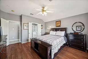1818 High Falls Ln, Pearland, TX 77581 - Photo 19