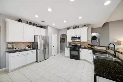 1818 High Falls Lane, Pearland, TX 77581 - Photo 11