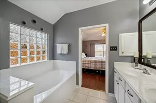 1818 High Falls Ln, Pearland, TX 77581 - Photo 21