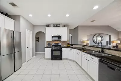 1818 High Falls Lane, Pearland, TX 77581 - Photo 13