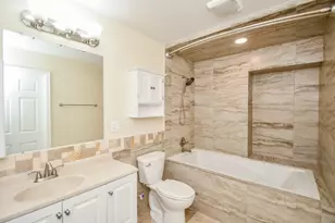 4113 Edison St, Houston, TX 77009 - Photo 9