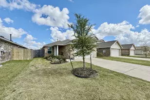 216 Bennett Loop, Angleton, TX 77515 - Photo 41