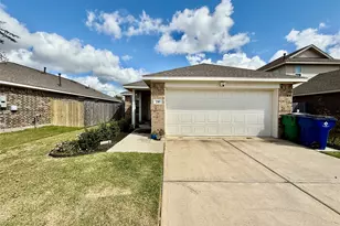 216 Bennett Loop, Angleton, TX 77515 - Photo 1