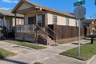1222 42nd St, Galveston, TX 77550 - Photo 3