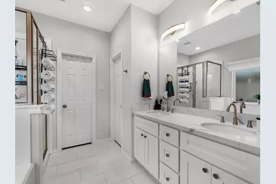 8407 James Franklin Street, Houston, TX 77088 - Photo 11