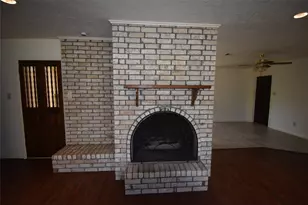 308 Edgewood St, League City, TX 77573 - Photo 7
