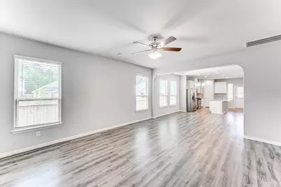 27085 Kestrel Trail, Magnolia, TX 77354 - Photo 7