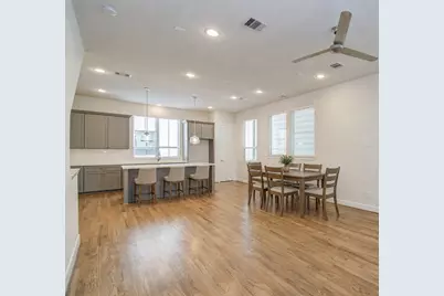 2810 Grand Fountains Drive #B, Houston, TX 77054 - Photo 13